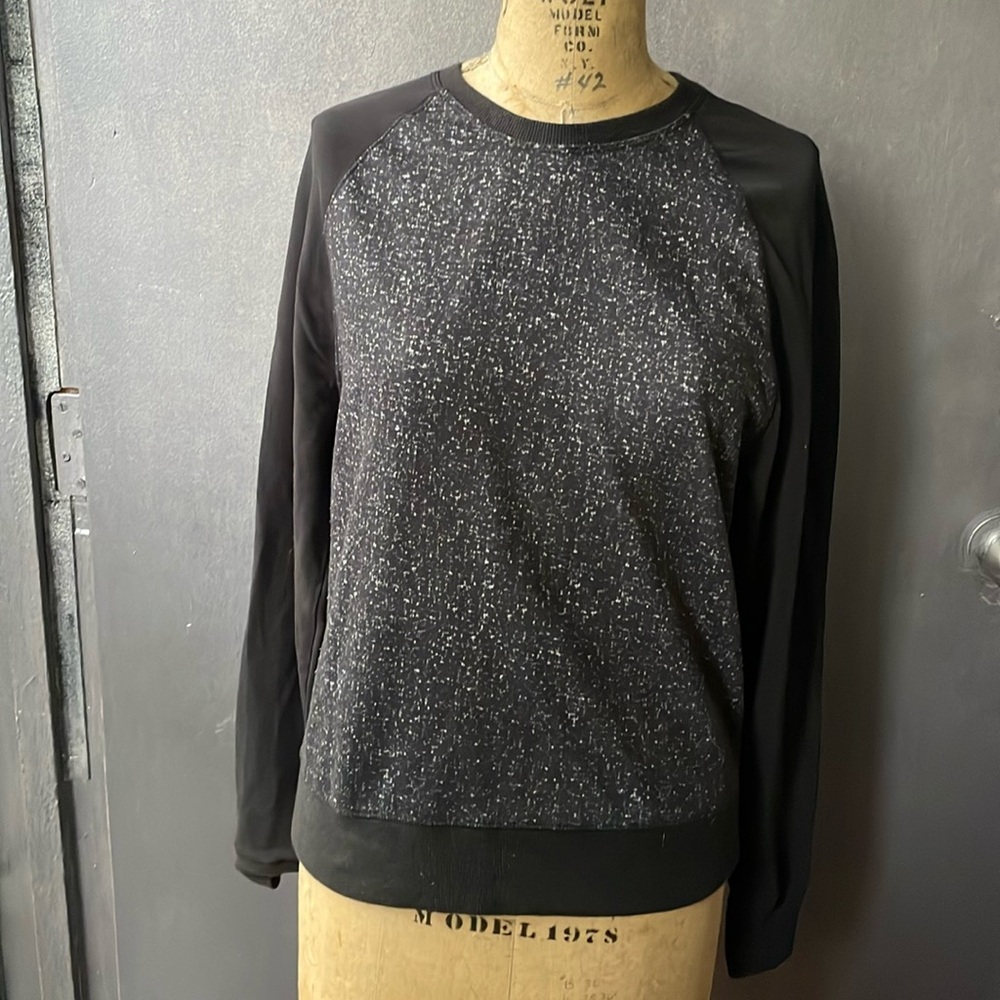 Saks Fifth Avenue- Modern